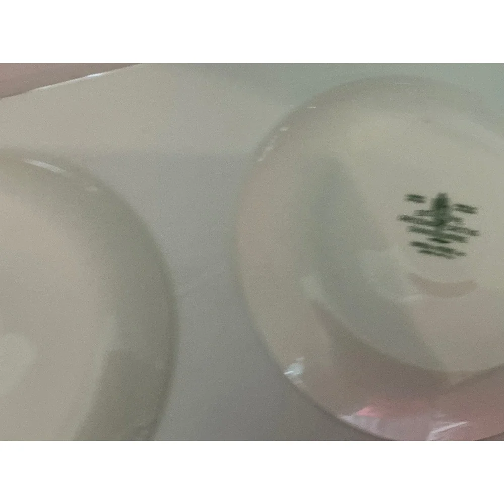 Universal Potteries preowned these